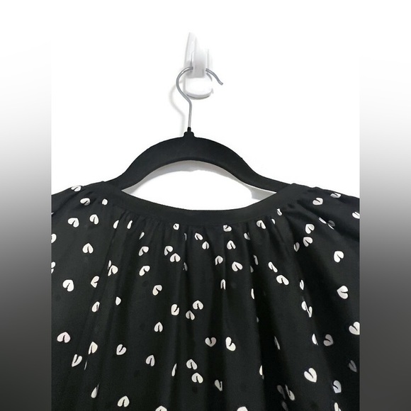 Yumi Kim 100% silk blouse in black and white heart pattern - Picture 3 of 12